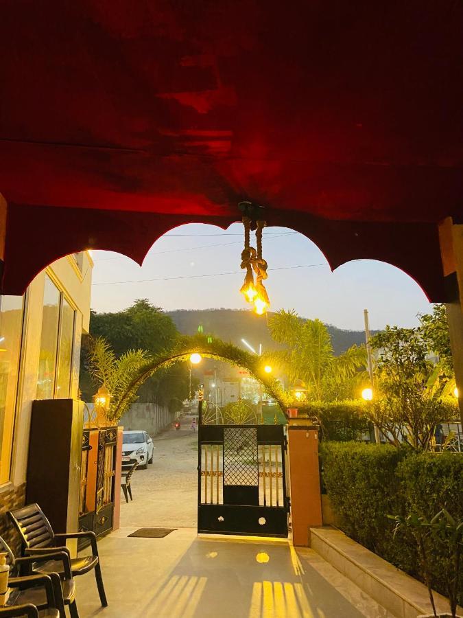 The Indraj Palace Hotel 斋浦尔 外观 照片