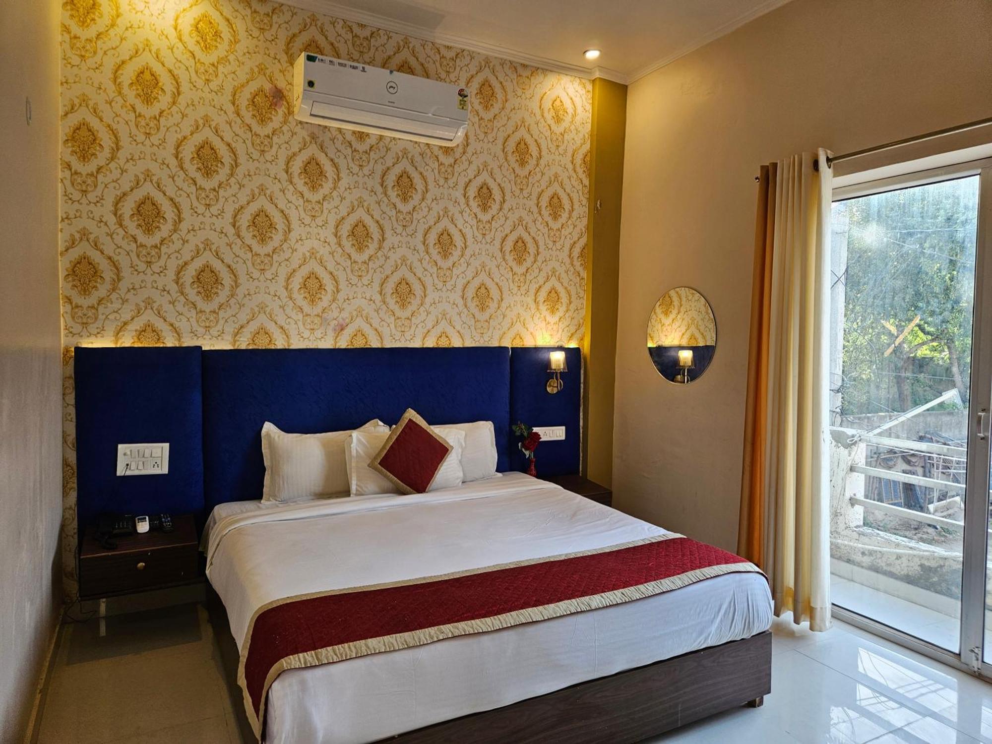 The Indraj Palace Hotel 斋浦尔 外观 照片